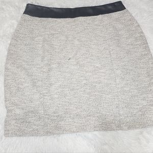 Banana Republic sz 12 Mini with leather band